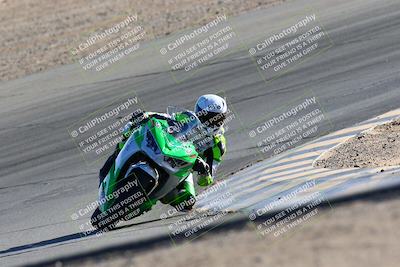 media/Jan-08-2022-SoCal Trackdays (Sat) [[1ec2777125]]/Turn 10 (2pm)/